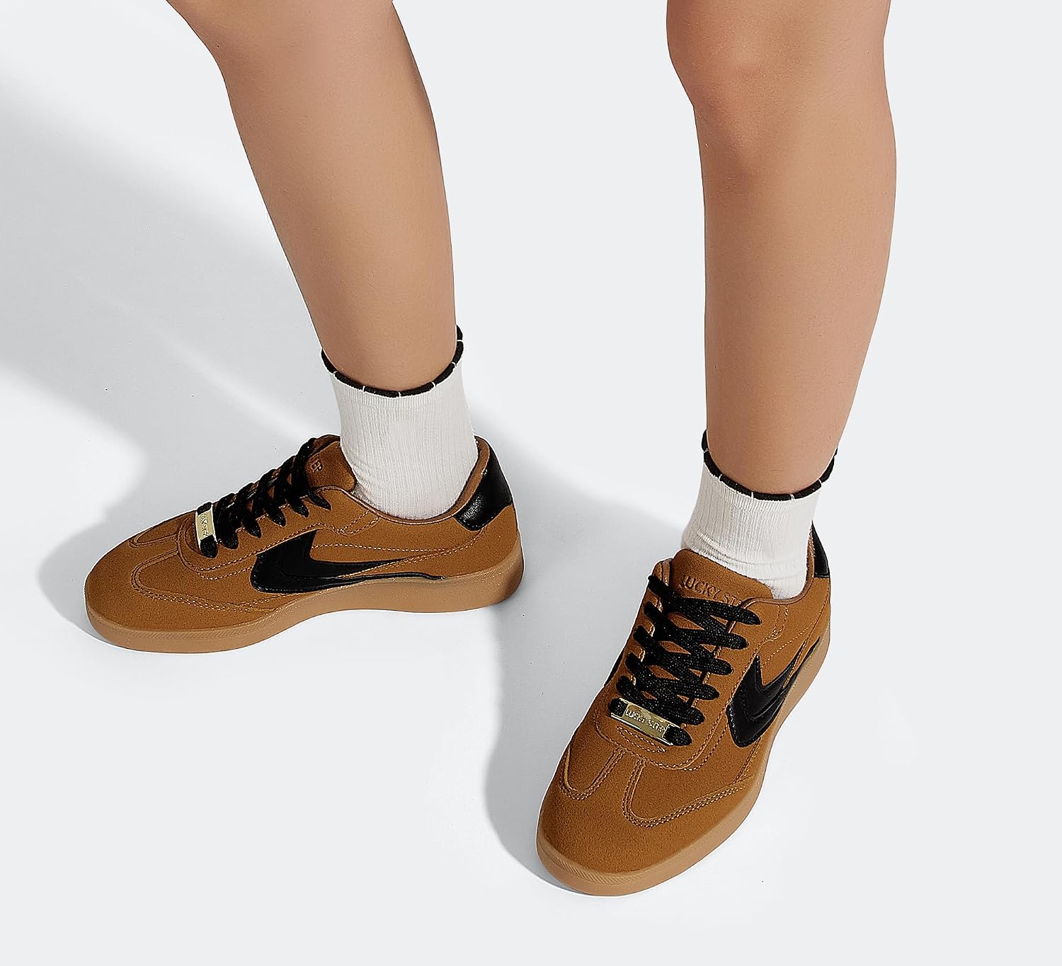 LUCKY STEP Women Retro Gum Sole Fashion Sneakers Skate Shoes | Casual Trendy Walking Trainer Anti Slip Flat Low-Top Footwear