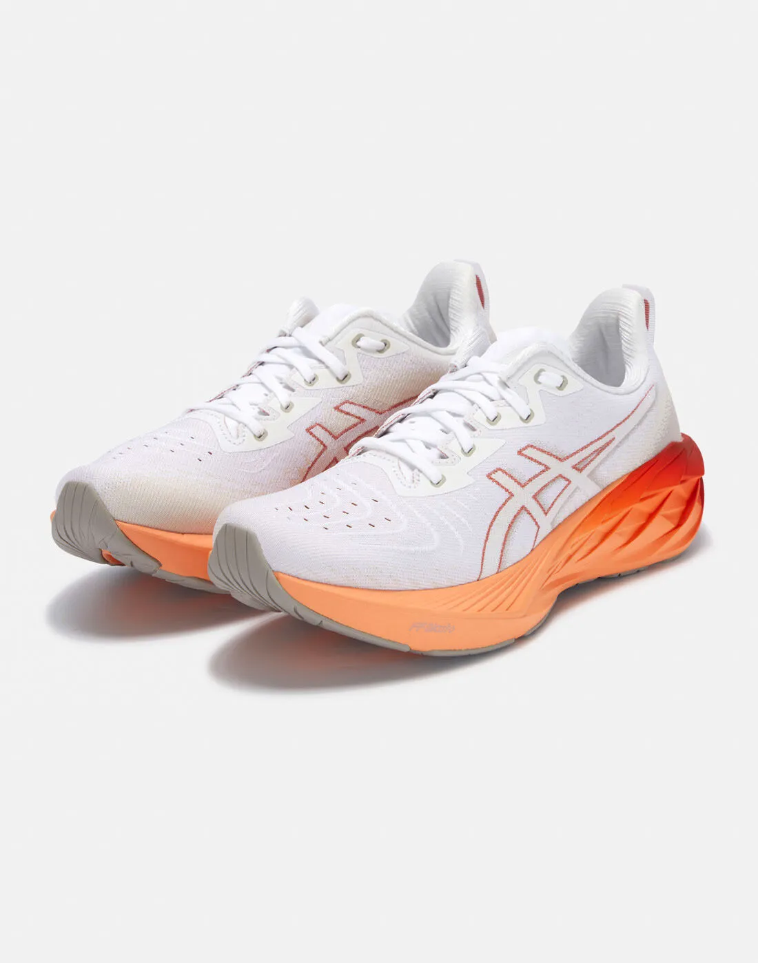 Asics Mens Novablast 4